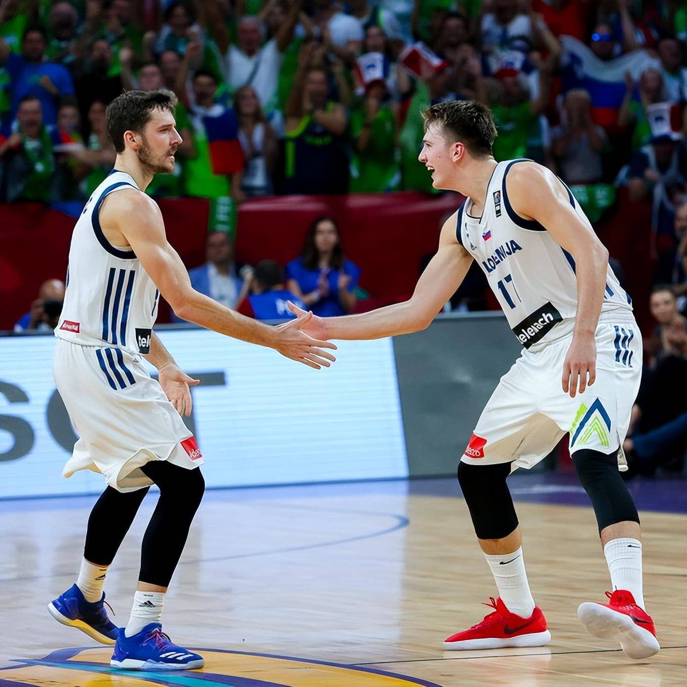 包含日本羽毛球队险胜法国羽毛球队，戴资颖制霸全场的词条