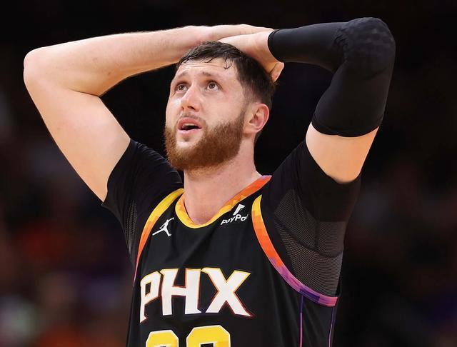 开云sport-爵士强势篮网，瓦兰丘纳斯打破历史纪录的简单介绍