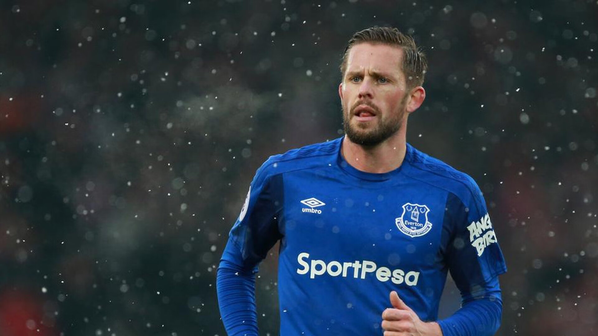 雨幕下的闪电，法拉利如何用三秒策略逆转银绿风暴