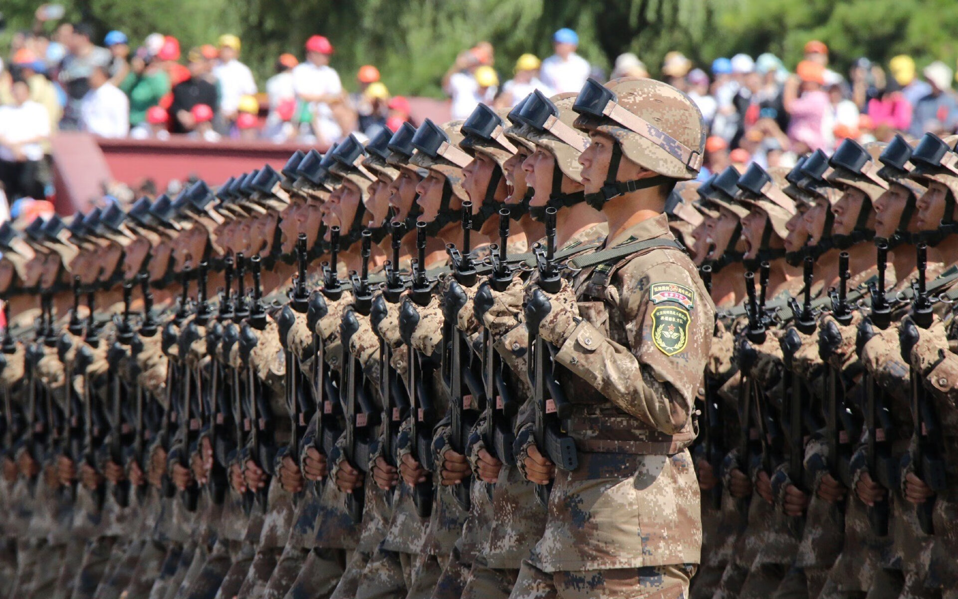 铁蹄踏破天山防线，深圳猎豹布克化身关键先生